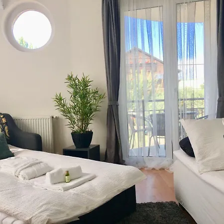 公寓 Lake Apartment